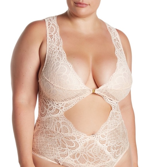 REAL LINGERIE Keyhole Lace Bohemian Teddy NWT - Picture 4 of 5